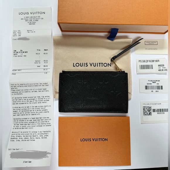Louis Vuitton Card Holder with zipper 2021 - Picture 6 of 8